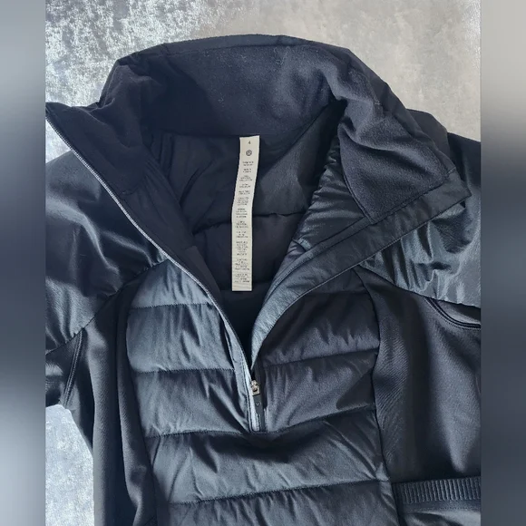 Lululemon Jacket - Picture 4 of 5